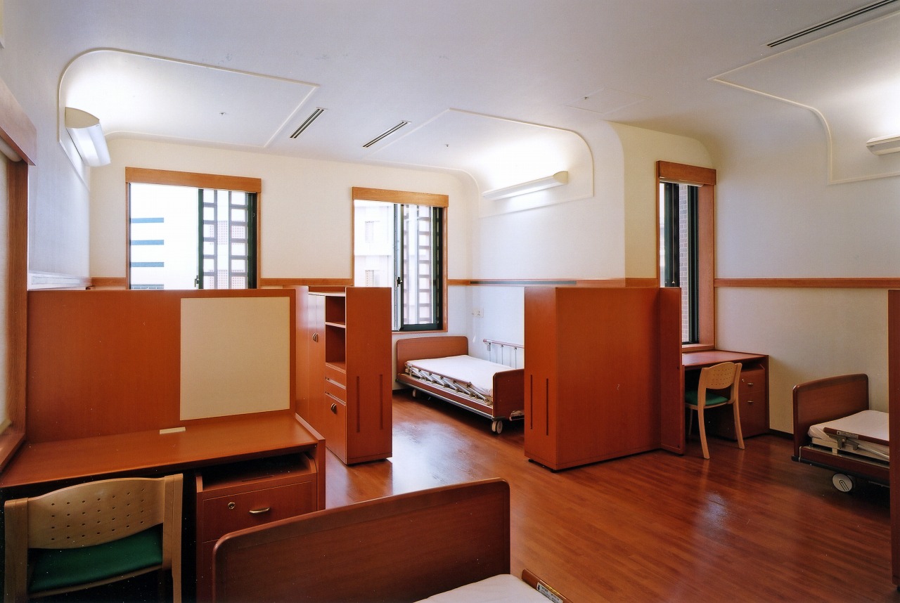地方独立行政法人 岡山県精神科医療センター - ４階床室
